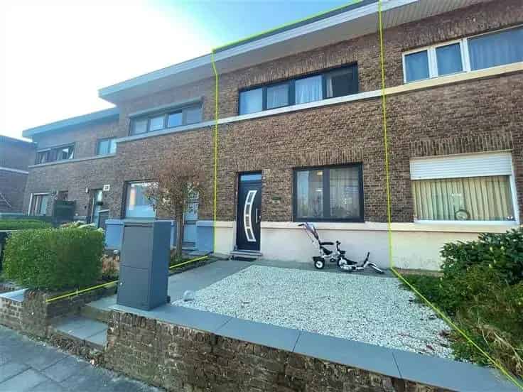 Rijwoning te Boom nabij Park - Instapklaar