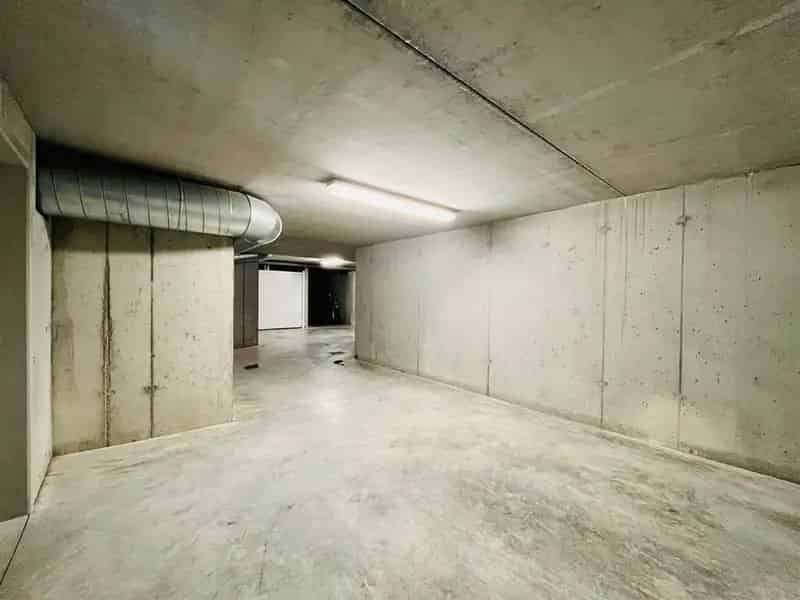 Overdekte parkeerplaats te koop in Waarschoot