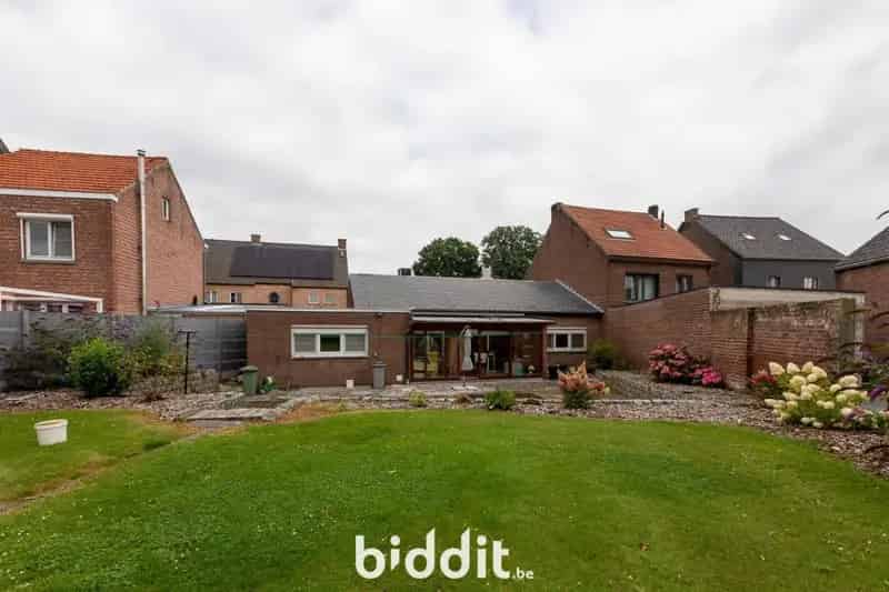 BLOTE EIGENDOM VAN EEN WONING