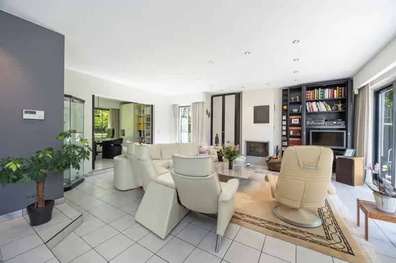De List | Villa Met Zuidwest Tuin