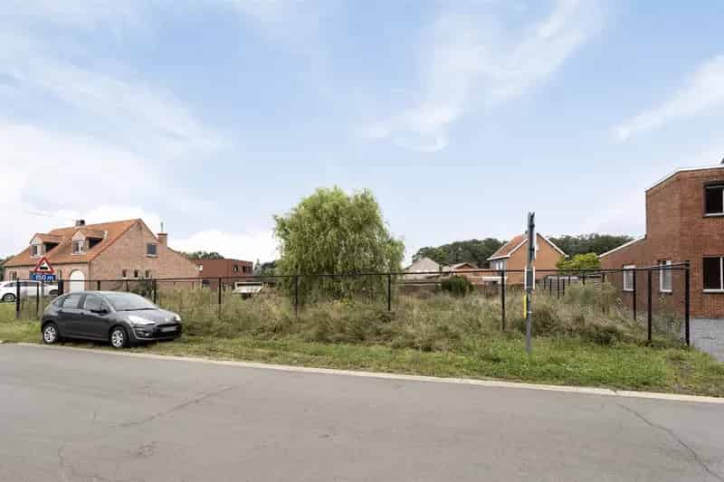 Goed gelegen bouwgrond voor open bebouwing op 6a36ca