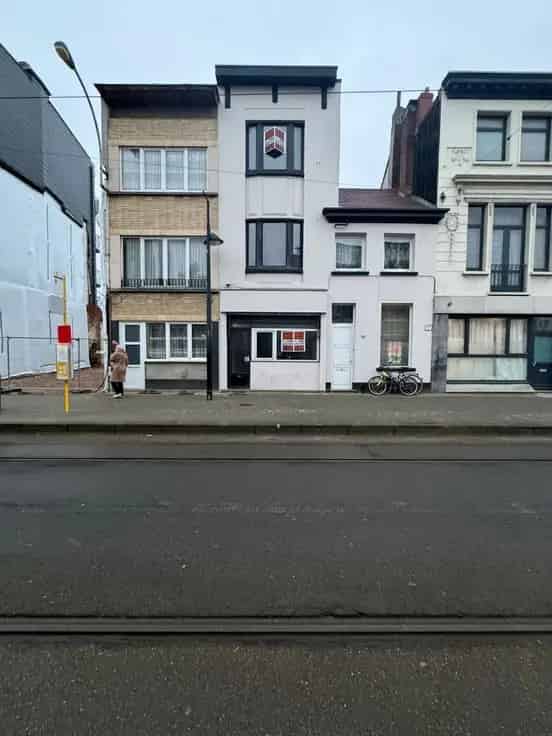 Te renoveren woning Borgerhout - 4 slaapkamers