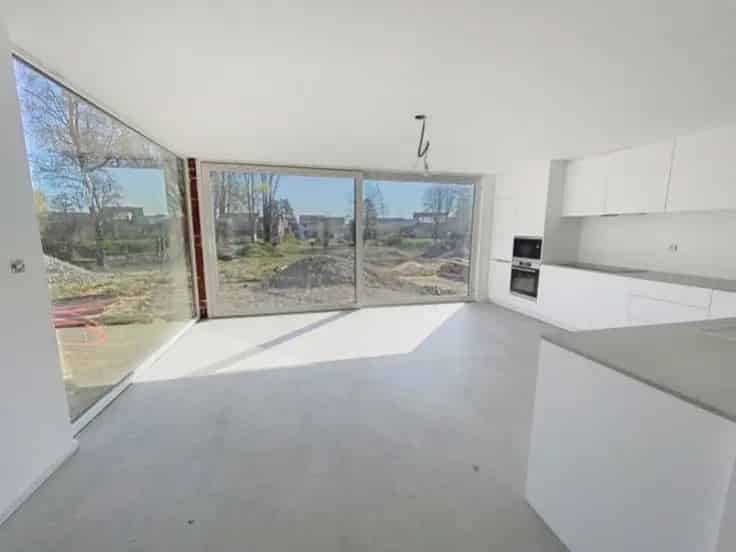 Huis Te Koop Orbais: Gerenoveerde Charmewoning