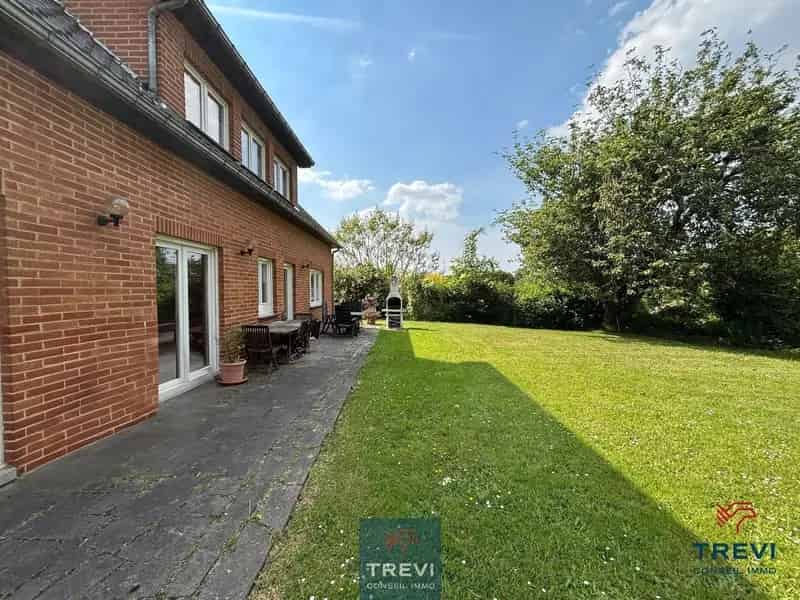 Huis te huur met grote tuin en dubbele garage