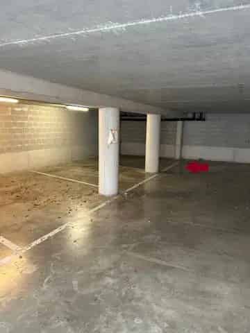 Parkeerplaats Te Huur , Elsene, Brussel Hoofdstad