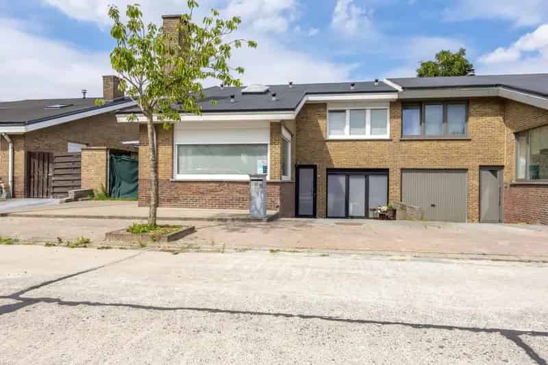 Halfopen Woning 3 Slaapkamers Kindvriendelijke Wijk