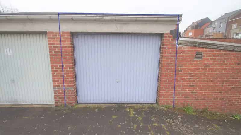 Ruime garage vlak aan treinstation Tienen