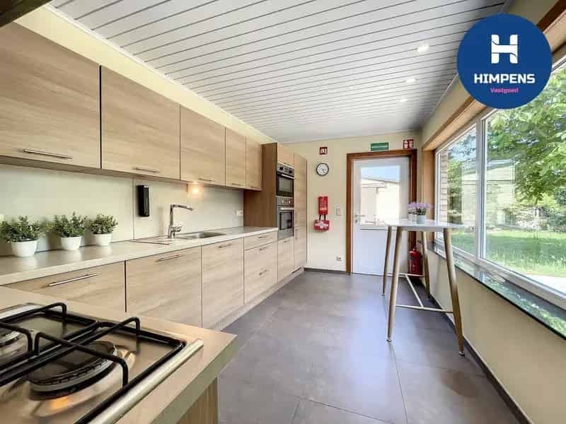 Instapklare woning te koop in het charmante Steenkerke!