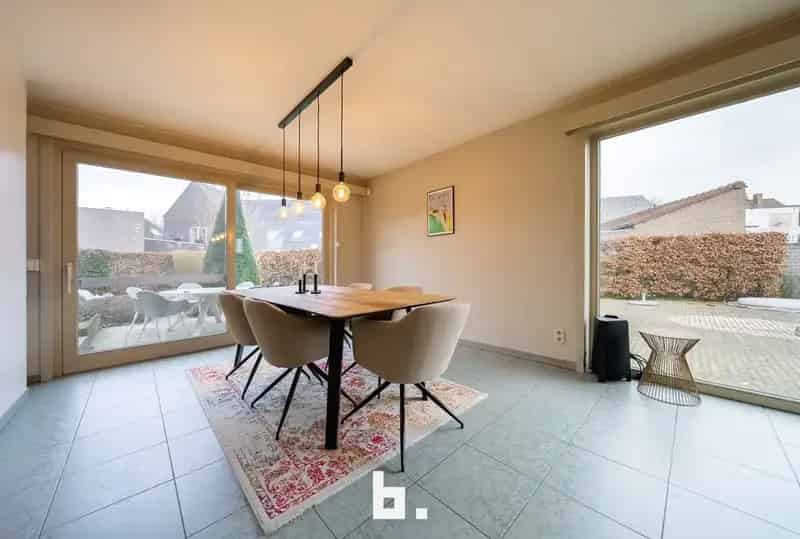 Kloeke villa op een ruim perceel