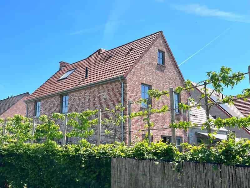 Huis te koop Landegem -  Halfopen bebouwing - 3 slaapkamers - Tuin