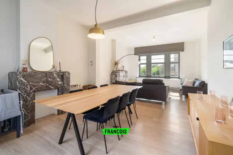 Karaktervolle woning met stadstuin en master bedroom in centrum Zottegem