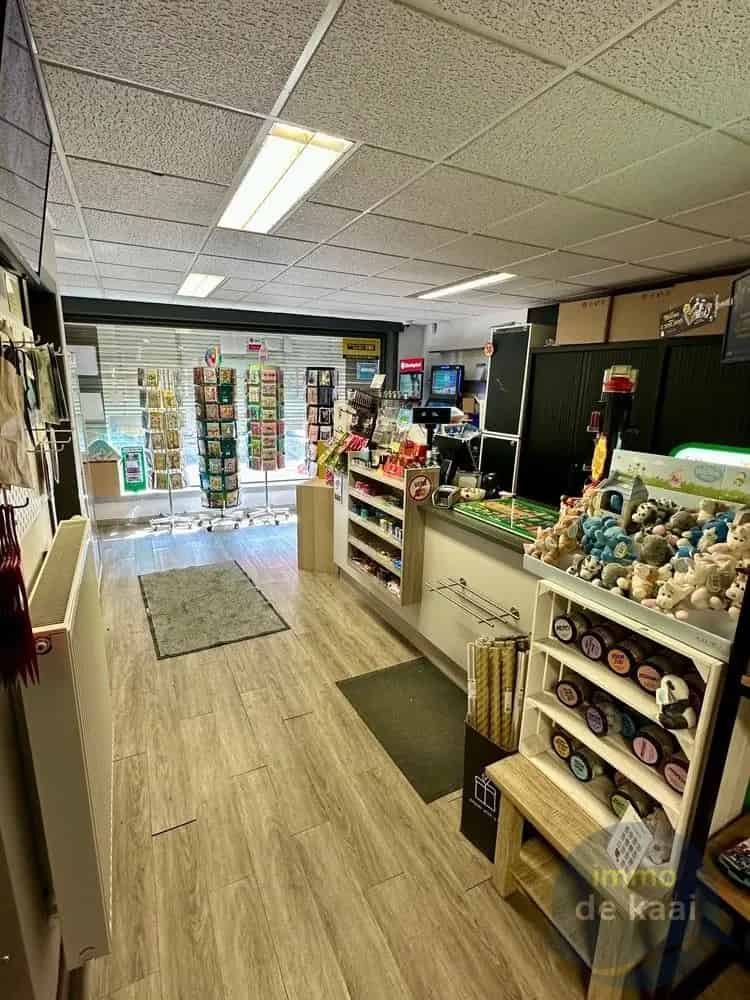 Woning met handelszaak - te renoveren - 300m²