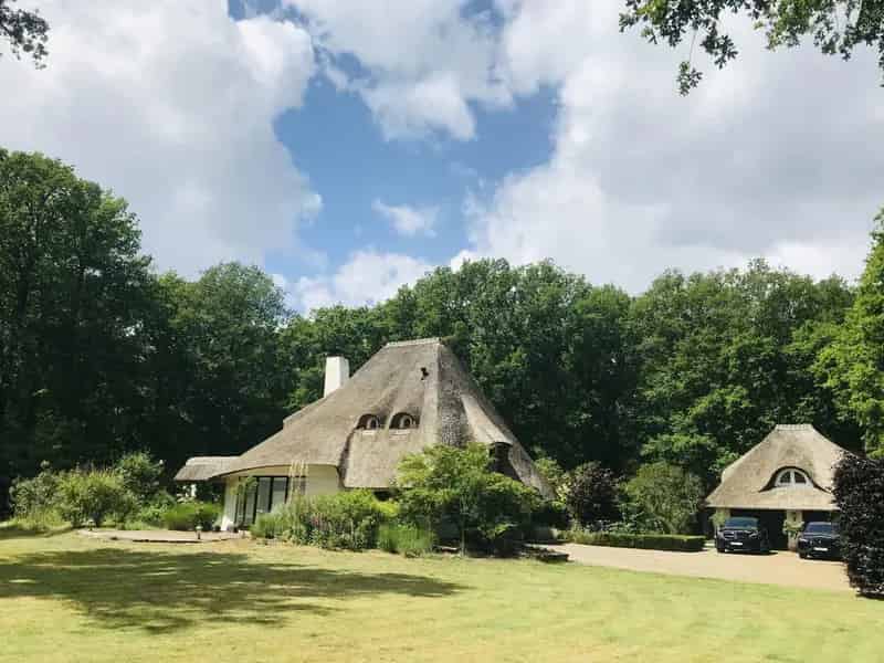 Charmante rietgedekte villa