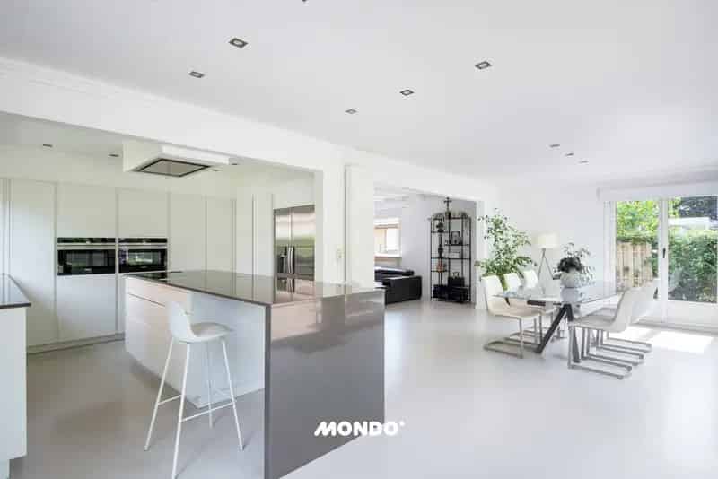 Gerenoveerde laagbouw woning!