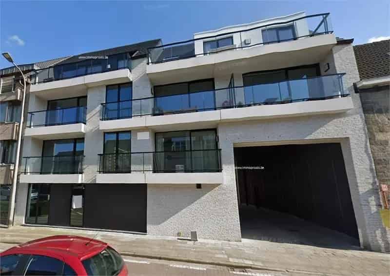 Nieuwbouw garage te koop in Waarschoot