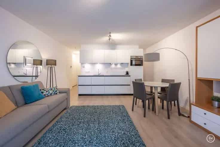 Appartement Te Koop: Modern Zeezicht Appartement