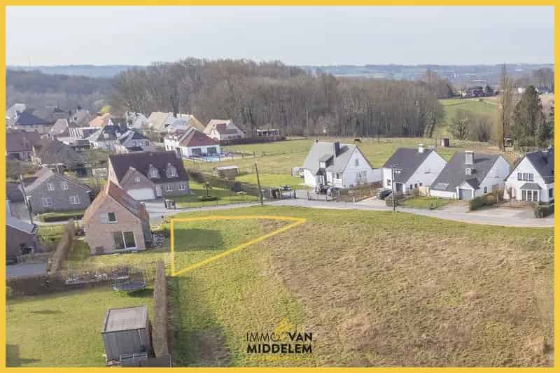 RUSTIG GELEGEN BOUWGROND OP +/- 3a96ca NABIJ CENTRUM ASSE