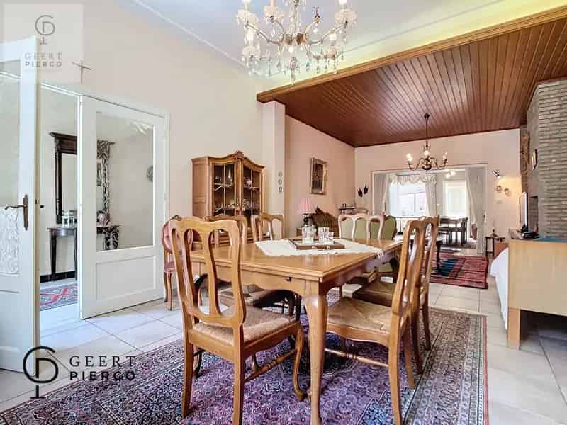 Huis te koop in Neerwinden: Ruime woning met tuin