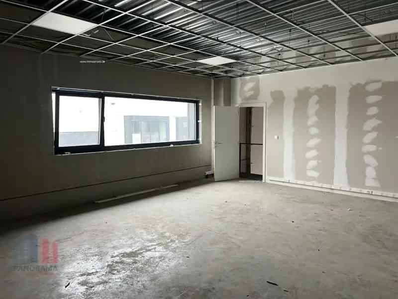 Nieuwbouw bedrijfsgebouw te huur in Saintes Tubize