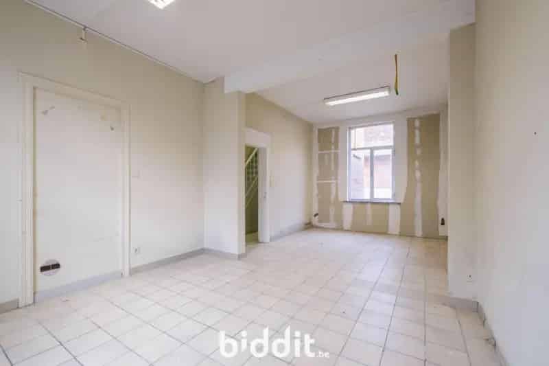 LOT 2 - TE RENOVEREN ÉÉNGEZINSWONING
