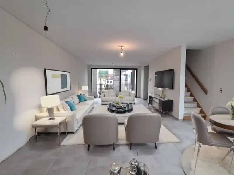 Royaal penthouse in hartje Lichtervelde te huur