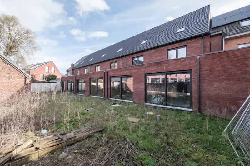 Nieuwbouwwoning te Lokeren 3 slaapkamers 2 badkamers