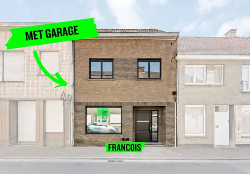Rijwoning met garage in Roesbrugge