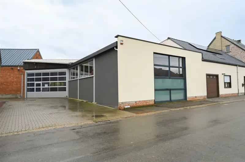 PRODUCTIEHALLEN MET BURELEN TE KOOP IN NIEUWERKERKEN