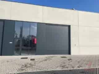 Handelspand te Huur Dentergem 285m² KMO Unit Magazijn