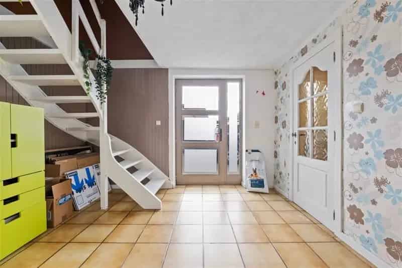 CHARMANTE GEZINSWONING OP EEN RUIM PERCEEL IN BUVINGEN