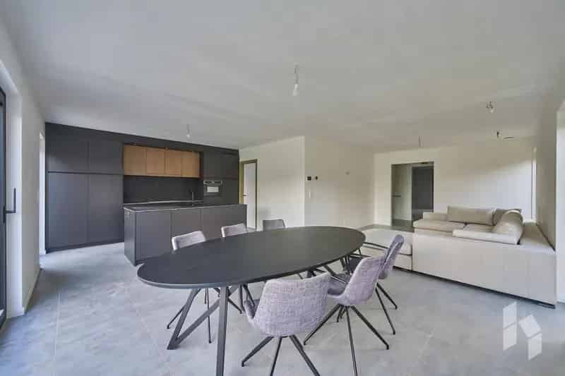 Moderne BEN woning te koop 3 slaapkamers 980m²