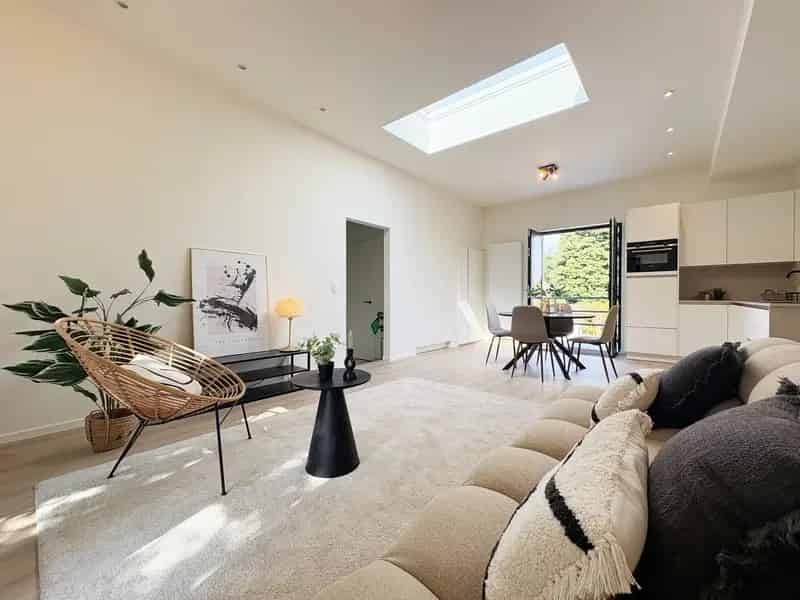 Prachtig gerenoveerde interbellum BEN-woning met diepe, zonnige tuin te Afsnee