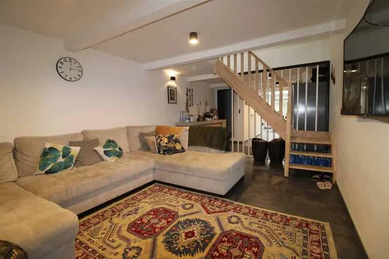 Mooi gerenoveerde woning met 3 slaapkamers!