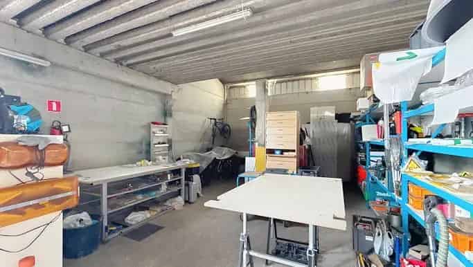 Magazijn te huur in Klokhofstraat 11, Beselare - Dewaele