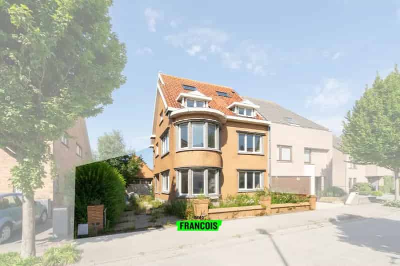 Huis te Huur Mariakerke: Renovatieproject 819m²