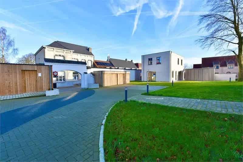 Nieuwbouw huis te koop in Zomergem