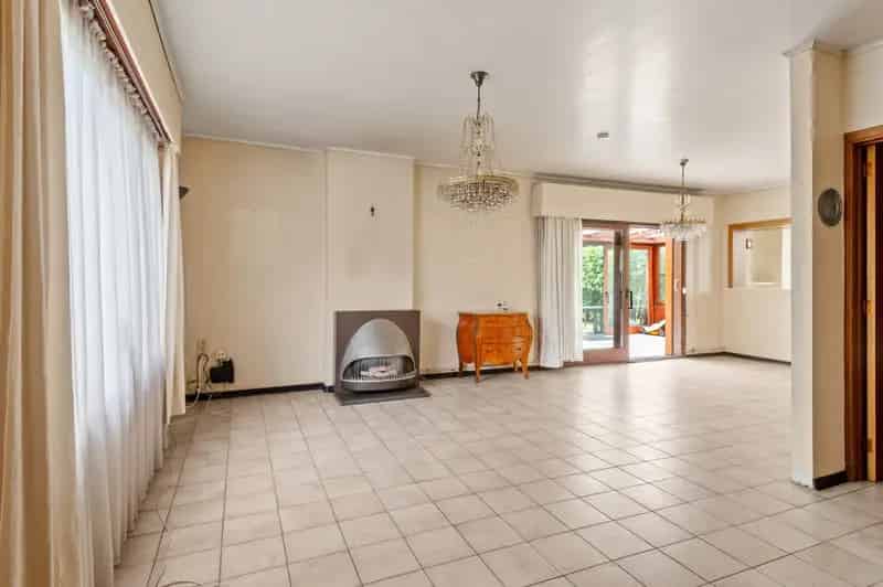 Te renoveren open bebouwing in het groene, rustige Mariaburg