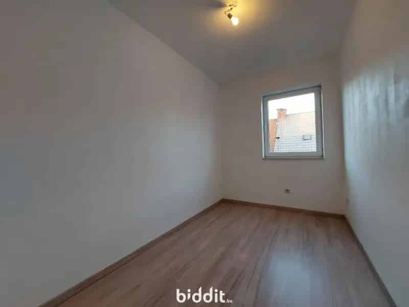 2-slaapkamerappartement met garage en terras