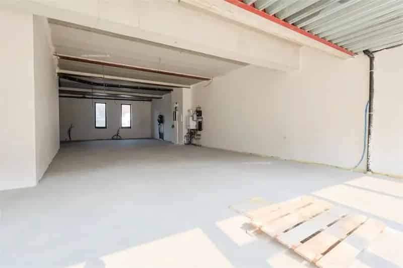 Nieuwbouw handelspand te huur in Sint-Idesbald