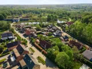 Huis te Koop Kessel - Stijlvolle Villa met Grote Tuin en Garage