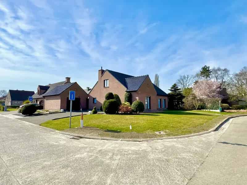 Huis te koop in Bassevelde