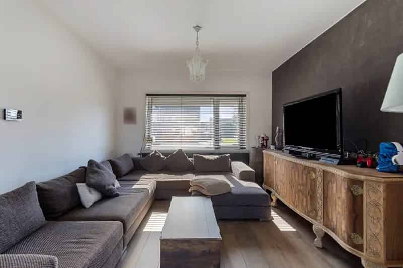 Charmante instapklare woning met 3 slpks, gelegen in Mol - Ezaart op een perceel van 794 m² !