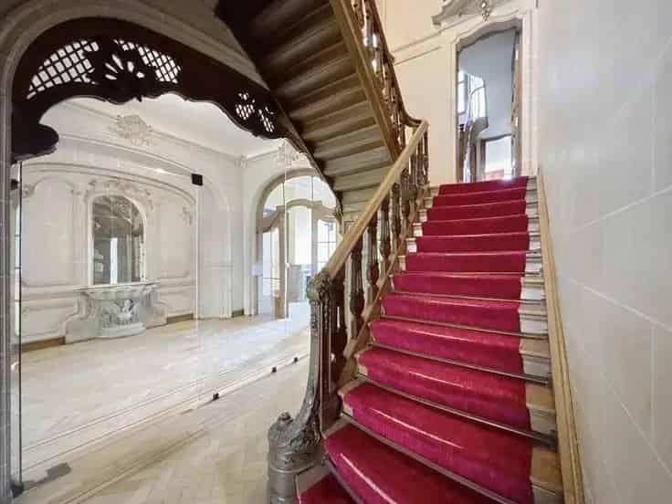 Huis Te Koop Beaux Arts Stijl 473m² 222ha