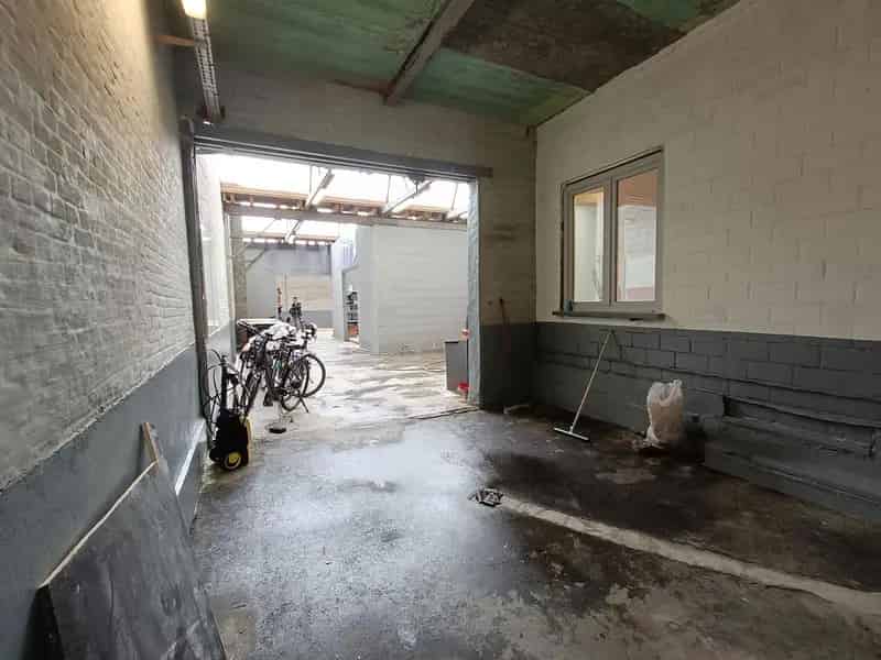 Magazijnruimte te koop in Deurne