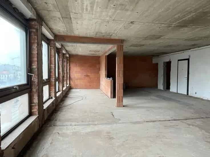 Te renoveren luxe appartement 136m² met 2 terrassen