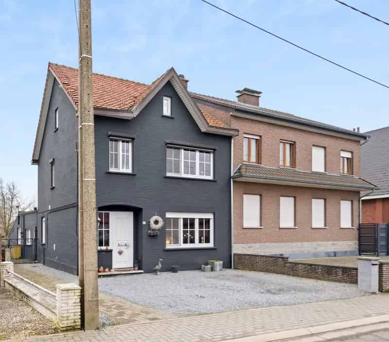 Huis te huur Budingen: Ruime gezinswoning met 3 slaapkamers en garage
