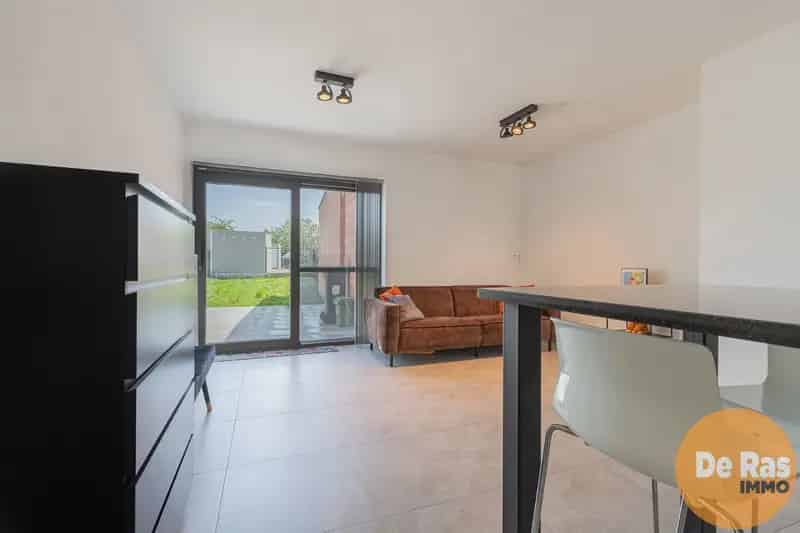 Herzele -  Totaal gerenoveerde woning met 4 slaapkamers, tuin en garage gelegen centrum Herzele