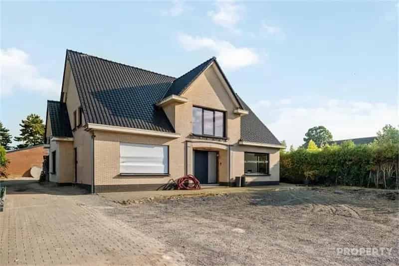 Villa te koop Heestert
