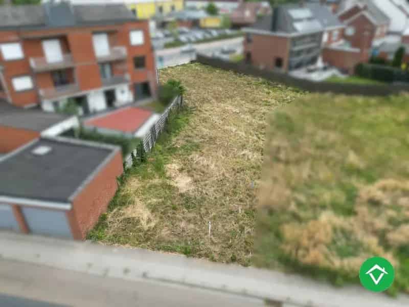 Bouwklare grond (591 m²) voor open of halfopen bebouwing te Izegem