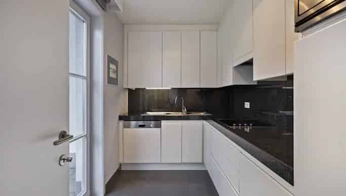 Gelijkvloers appartement te koop in Koninklijke Baan 290, Sint-Idesbald - Dewaele